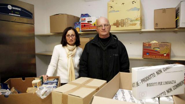 Bancarella di solidarietà - retrobottega-1280.jpg